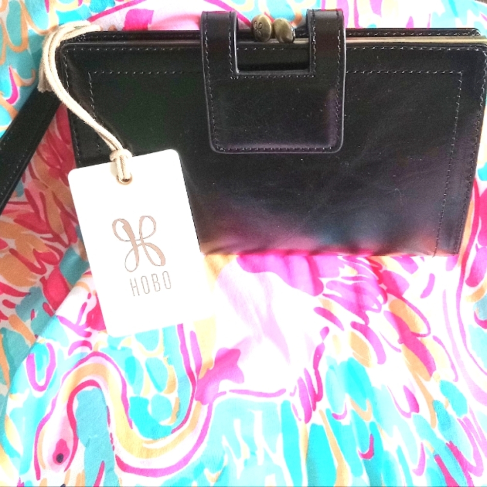 HOBO 'Violet' Black Leather Wristlet